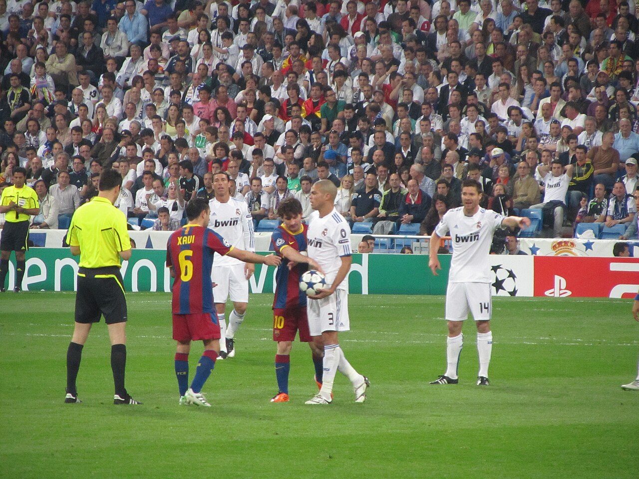 足球赛事数据与战术分析